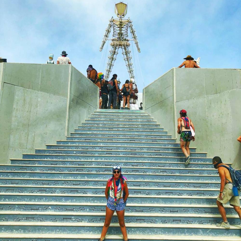 Meet your Posher, Farah